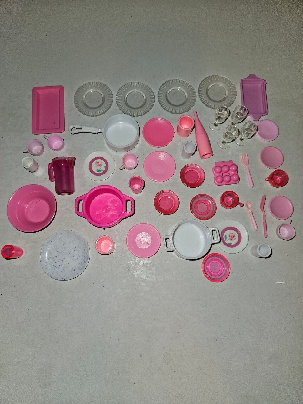 Barbie Assorted Pink And White Kitchen Dining Lot